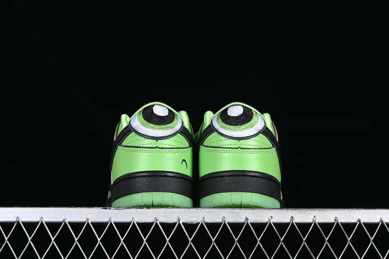All Categories Nk SB Dunk Series Nk SB Dunk Low Low-top sneakers J version The Powerpuff Girls x Nk SB Dunk Low Powerpuff Girls joint model Low-top casual sneakers FZ8319-300